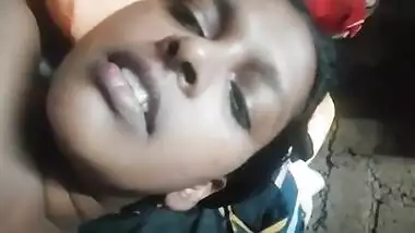 Unsatisfied Village bhabhi