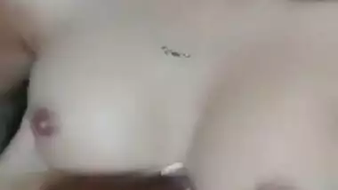 Cute Desi girl Shows Her Boobs