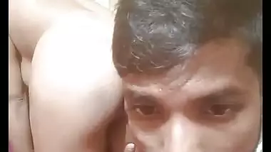 Desi village wife paid blowjob and sex with stranger