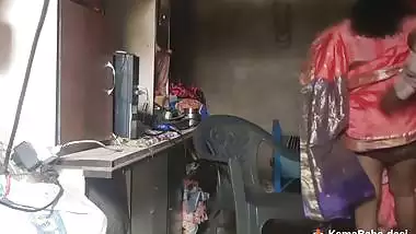 Desi Bhabhi comes to get fuck by her Devar in Indian xxx MMS