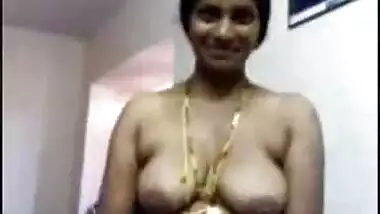 Sexy Telugu Aunty Shows Her Naked Body