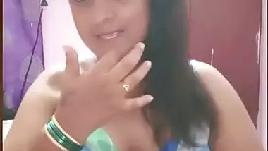 Telugu aunty Sheela on Tango live nude show for followers