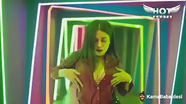 Double Trouble – Nude Hindi threesome sex webseries