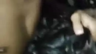 Cute Desi plumper sucks erect XXX prick of her lover like a pro