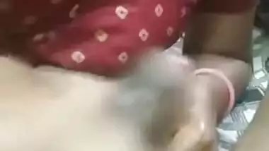 Mature Desi XXX aunty oiling her husband’s dick before sex MMS