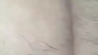 Desi nympho makes her own MMS video where she exposes XXX body parts