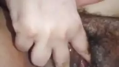 Today Exclusive-horny Mature Bhabhi Strip Her Cloths Showing Her Big Boobs And Wet Pussy Part 2