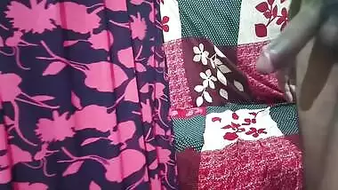 Saree Me Bhabhi Me Bhabhi Bahut Khubsurat Lag Rahi Thi To Chod Diya