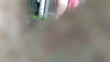 Bengali big ass girl outdoor bath caught by neighbor