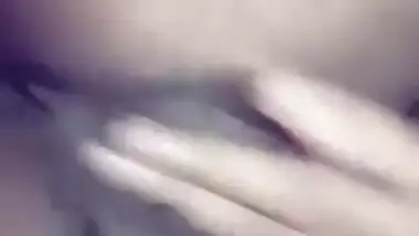 Desi finds a place to brag about tits and pink vagina in porn video