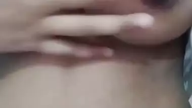 Today Exclusive- Desi Girl Showing Her Nude Body To Lover On Video Call Part 2