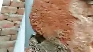 Desi Bhabhi Caught outdoor fucking