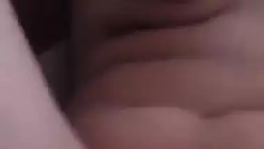 Sri Lankan Middle Age Girl Having An Secret Affair Got Fucked While Talking Nasty Things (Exposing her sluttiness) – Listen to the audio guys!