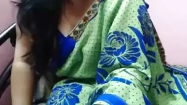 Indian bbw aunty nude showing on webcam 