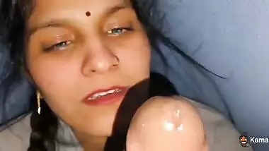 Wife gives a desi blowjob to her man at midnight
