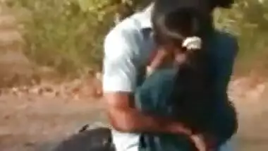 XXX sex video HD of a teen couple having fun outdoors after college