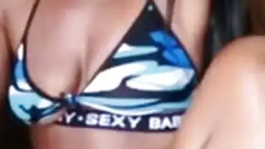 Being a freak behind Close door Being a woman in public Free video