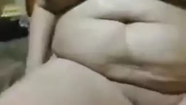 Chubby and naked Indian housewife records solo porn clip for hubby