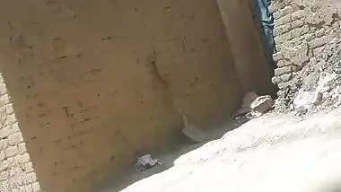 Desi sex video of a slut wife in hijab outdoor sex with her lover