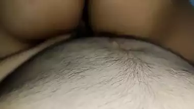 Desi Bhabhi Apne Devar Ke Saath Sex Kar Rhi Thi Jab Tak Koi Nahi Aaya Jam Ke Choda Usne Aur Jam Ke Natak Kiya Phir Chudw