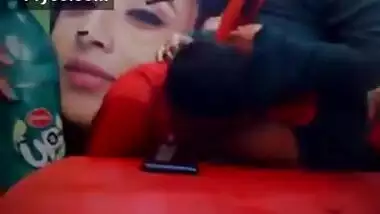 Desi couple fun on on cafe