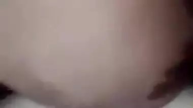 Desi slut has XXX sized dick for her hole in this footage