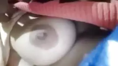 Juicy Desi XXX girl shows her big boobs to lover on video call