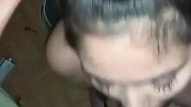 GORGEOUS AMATEUR BABE DEEPTHROAT