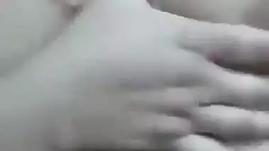 Horny Indian mature girl nude show on cam