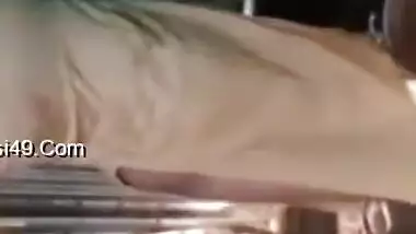 Today Exclusive -cute Girl Record Her Bathing Video For Lover