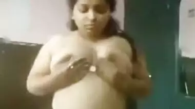 North indian housewife selfie video