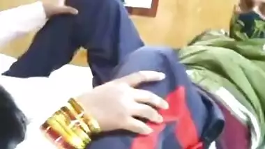 Devar Bhabhi In Mere Pati Ka Randi Baj Dost Ki Land Chuswa Di Hotel Room Pe , Paisa Udhar Lene K Liye