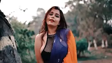 Big boobs model Rimpi photoshoot video – 4