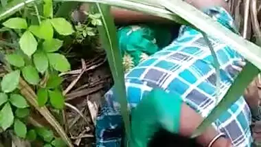 Desi collage lover fucking outdoor