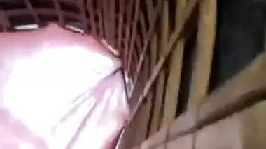 Desi girl never tried to fuck on camera but XXX man talked her