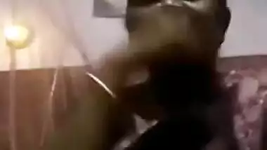 Today Exclusive -desi Aunty Shows Her Boobs To Lover On Video Call Part 2