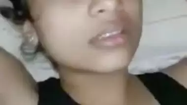 Sweet Desi babe enjoys hardcore XXX coupling for the amateur camera