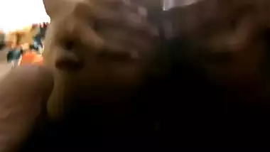 Indian camgirl arranges sex show in which she plays with own XXX tits