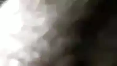 Desi girl solo XXX video where she takes boobs and pussy to light