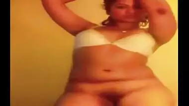 Sexy Delhi Girl Strips Down To Bra And Panties For BF To Expose Ass