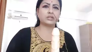 Large Stocky Bhabhi Cam Show – Movies