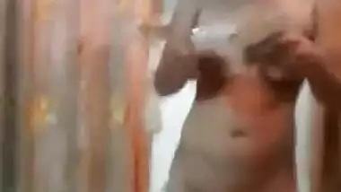 Indian Hot Dancer In Hotel Secretly Recorded With Hindi Audio clip 2 - Wowmoyback