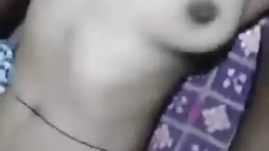 Desi Bhabi hard fucking in missionary style