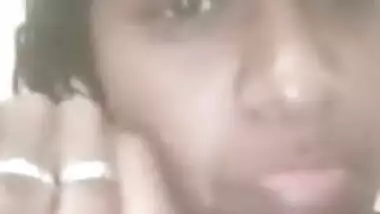 Today Exclusive- Cute Tamil Girl Record Nude Selfie For Lover