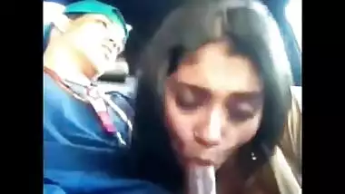 Desi lover sucking cock in car