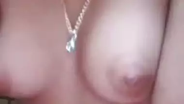 Boobs showing village maal on video call with boyfriend