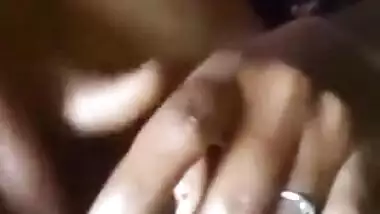 Amateur Desi babe rubs her XXX clitoris while cameraman is fingering ass