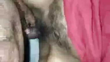 Boyfriend ne bhabi ki chudai ker chud se chud ka Ras nikala bhabi boli maja aa gaeya with Hindi audio