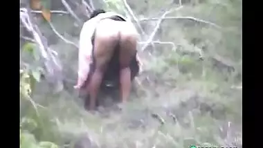 Village aunty was caught for unlegal outdoor pissing. Desi sex video