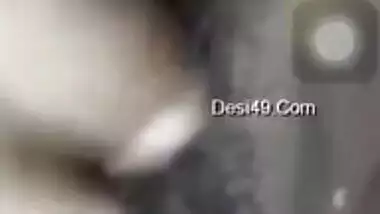 Amateur XXX video of Indian who slowly stimulates her hairy clitoris